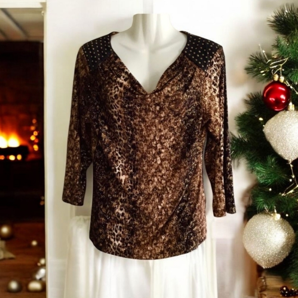 Ruby RD long sleeve top low cut brown gold size small💋pretty designs V n